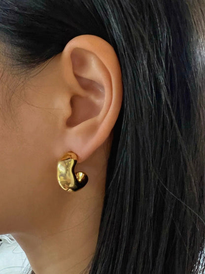 IRREGULAR WAVY CHUNKY GOLD EARRINGS