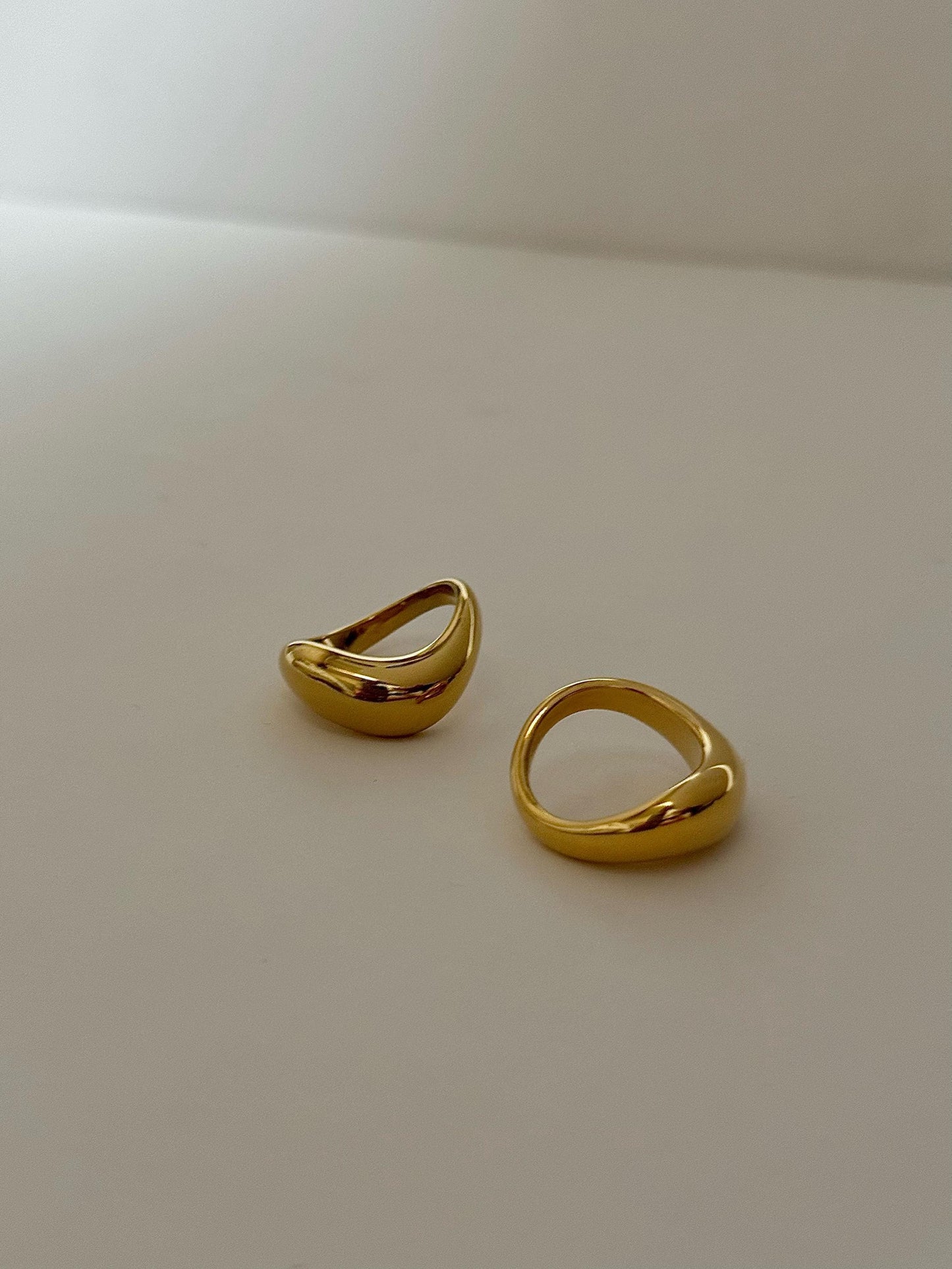 CHUNKY IRREGULAR CURVED GOLD RING